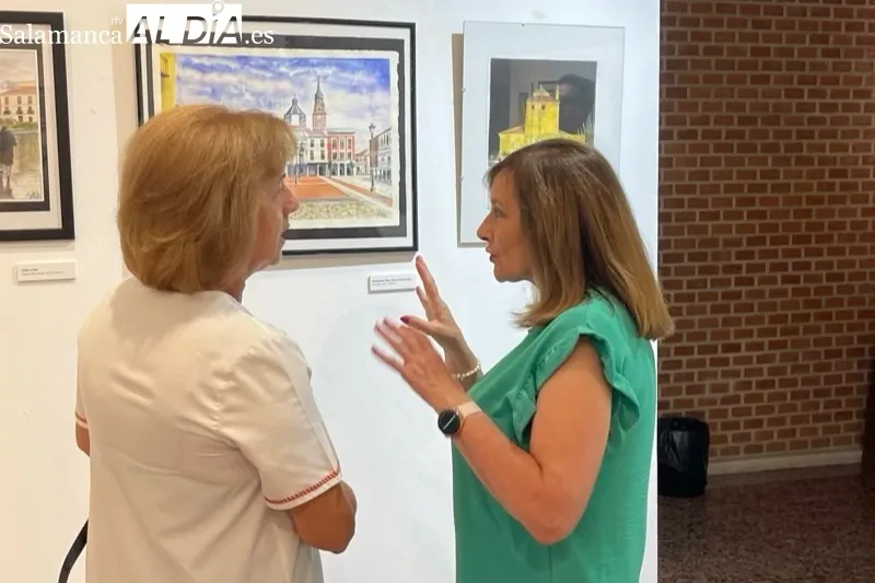 Paqui González del Castillo ha presentado su exposición de lienzos y retratos en el CDS 
