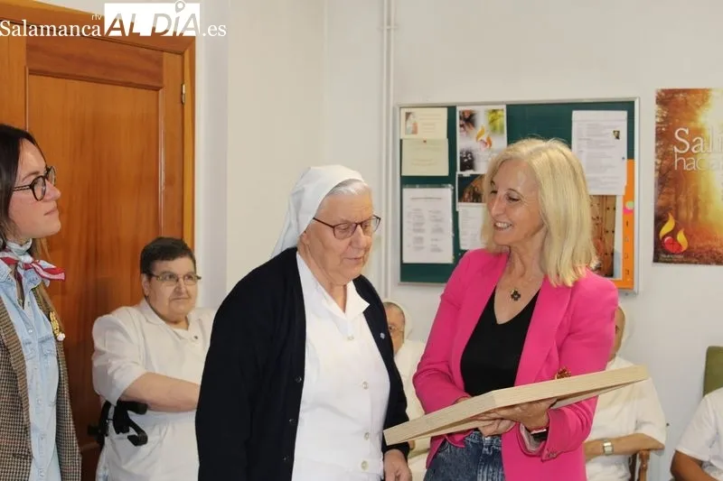 Foto 6 - Alba de Tormes rinde homenaje a Sor Milagros, la persona m&aacute;s longeva del municipio&nbsp;