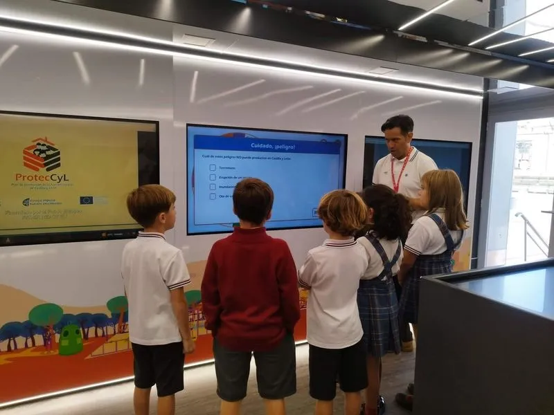 Foto 11 - Alumnos del Colegio San Juan Bosco ponen en pr&aacute;ctica todo lo aprendido en el espacio PROTECCYL