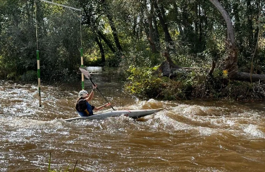 Foto 5 - Arranca la gran fiesta de las piraguas en el &Aacute;gueda