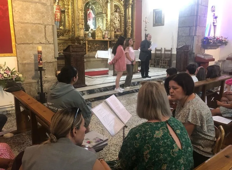 Foto 7 - San Andr&eacute;s da inicio al curso de Catequesis con una celebraci&oacute;n colectiva