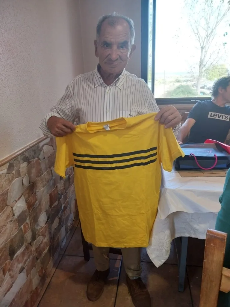Foto 2 - La secci&oacute;n de futbito del Cristo Pich&eacute; se reencuentra para homenajear a Mat&iacute;as y Chuchi