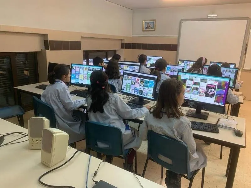 Foto 10 - Los alumnos de Primaria del colegio San Juan Bosco celebran el D&iacute;a Internacional de las Bibliotecas