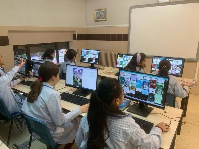 Foto 3 - Los alumnos de Primaria del colegio San Juan Bosco celebran el D&iacute;a Internacional de las Bibliotecas