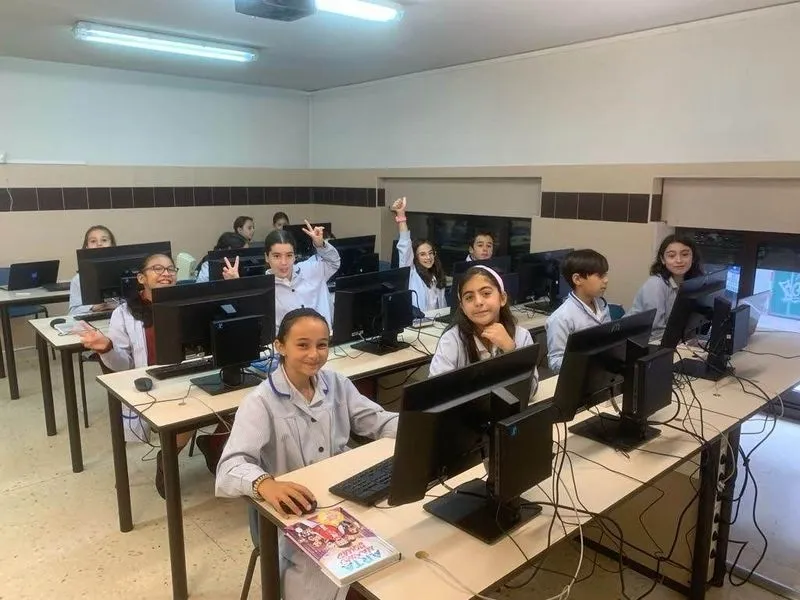 Foto 2 - Los alumnos de Primaria del colegio San Juan Bosco celebran el D&iacute;a Internacional de las Bibliotecas