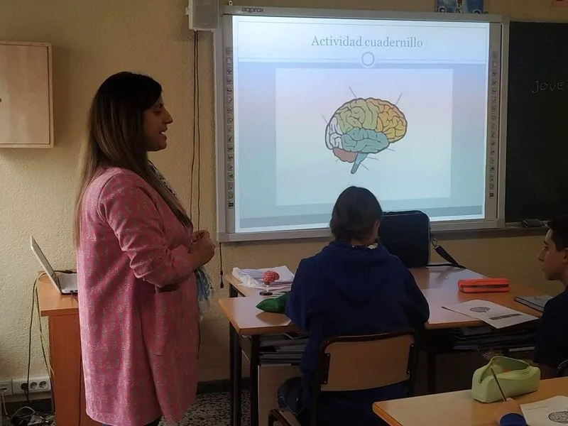 Foto 3 - Alumnos del colegio San Juan Bosco de Salamanca participan en 'Conoce tu cerebro. T&eacute;cnicas de apoyo al estudio'