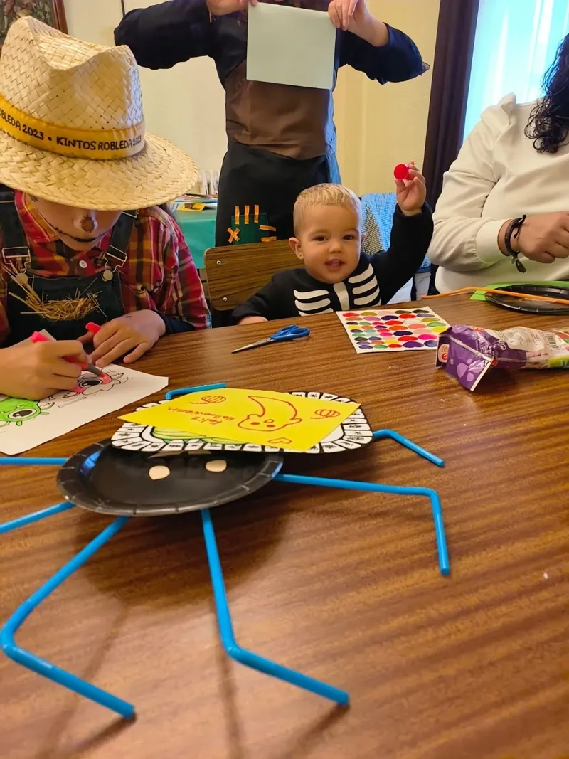 Foto 2 - Ni&ntilde;os de El Sah&uacute;go, Robleda, Ciudad Rodrigo, Martiago y Agallas celebran juntos Halloween