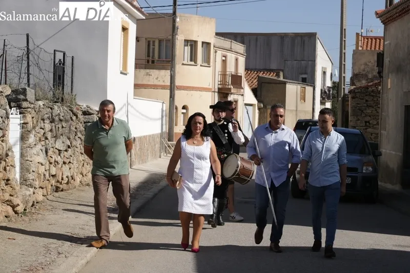 Bogajo se mantiene fiel a la tradición de las Madrinas, aunque cada año resulta más difícil su celebración / REPORT. GRÁFICO: MIGUEL CORRAL Y DANIEL ROMÁN CASADO