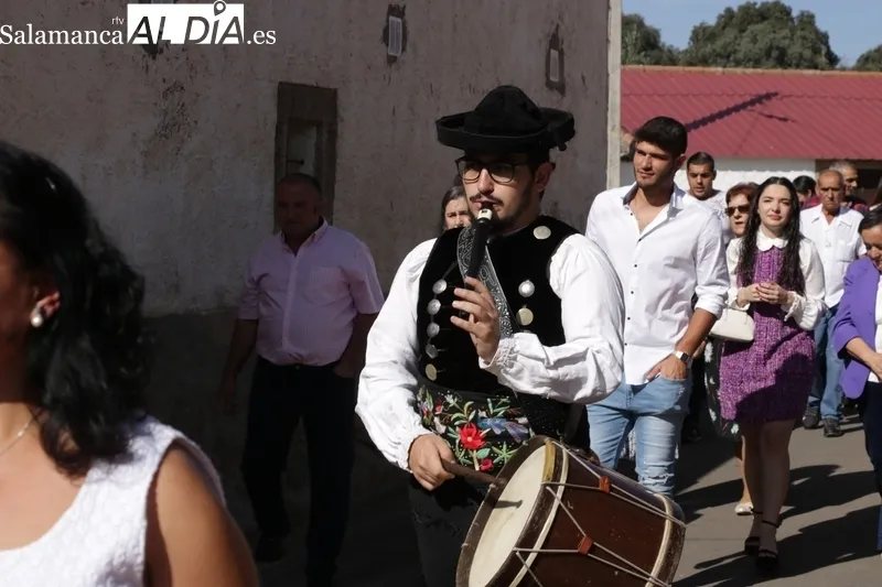 Bogajo se mantiene fiel a la tradición de las Madrinas, aunque cada año resulta más difícil su celebración / REPORT. GRÁFICO: MIGUEL CORRAL Y DANIEL ROMÁN CASADO