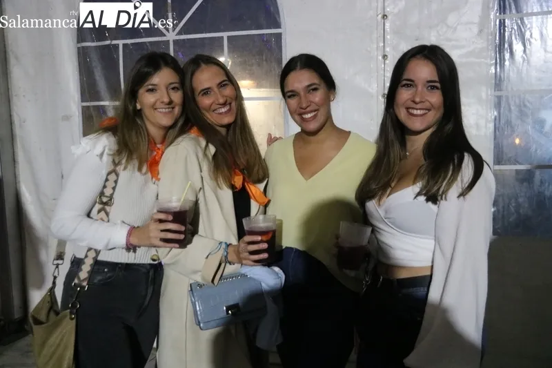 La juventud de El Cubo de Don Sancho disfruta de las fiestas de Santa Teresa / CORRAL
