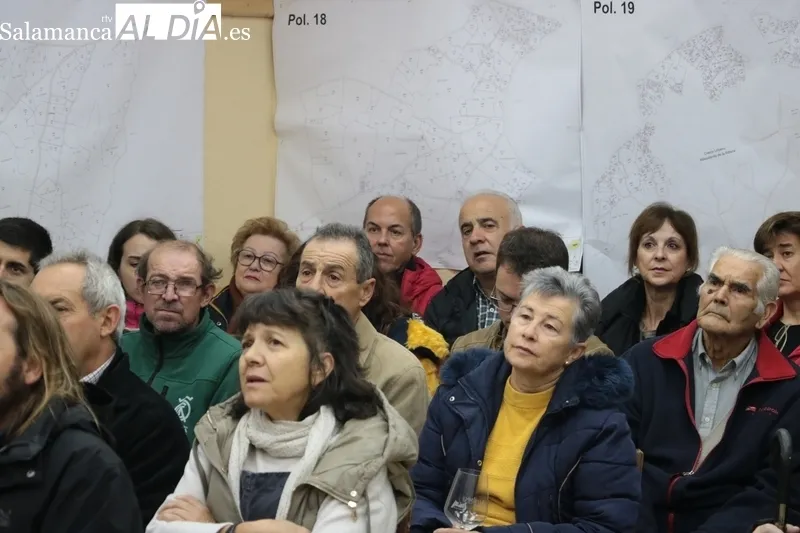 Balance positivo en el ecuador de la I Feria del Vino de Aldeadávila a pesar de la lluvia / CORRAL 