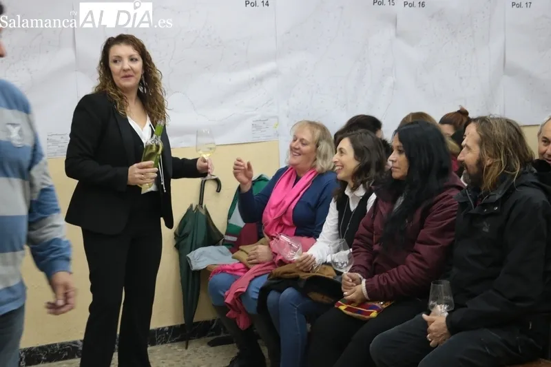 Balance positivo en el ecuador de la I Feria del Vino de Aldeadávila a pesar de la lluvia / CORRAL 