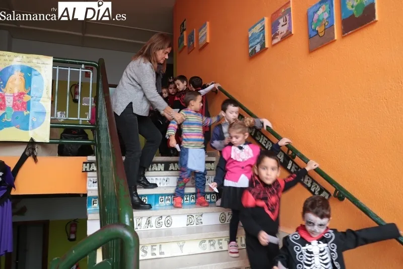 Celebración de Halloween en el CEIP Manuel Moreno Blanco de Vitigudino / CORRAL 