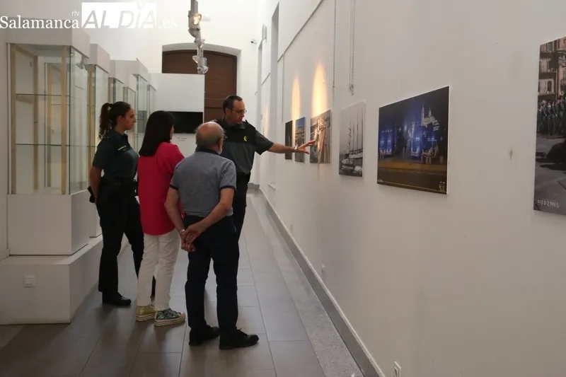 Presentación de la exposición de la Guardia Civil en el edificio San Nicolás de Vitigudino / CORRAL