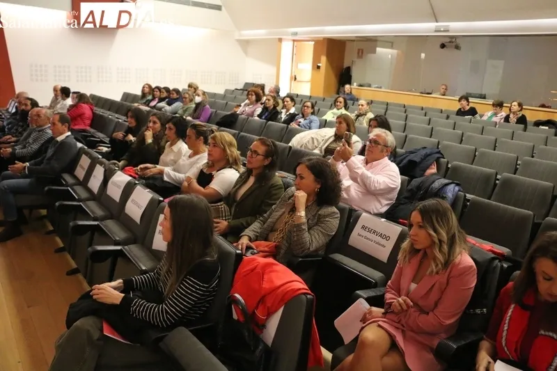 ADEZOS da voz a las mujeres del Oeste Salmantino con la jornada 'Impulso de mujer' celebrada en Vitigudino este martes / CORRAL 