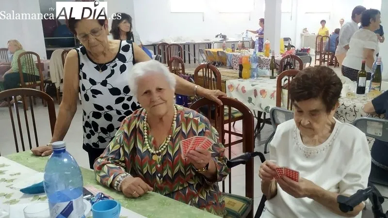 La celebración se abrió con una comida comunitaria