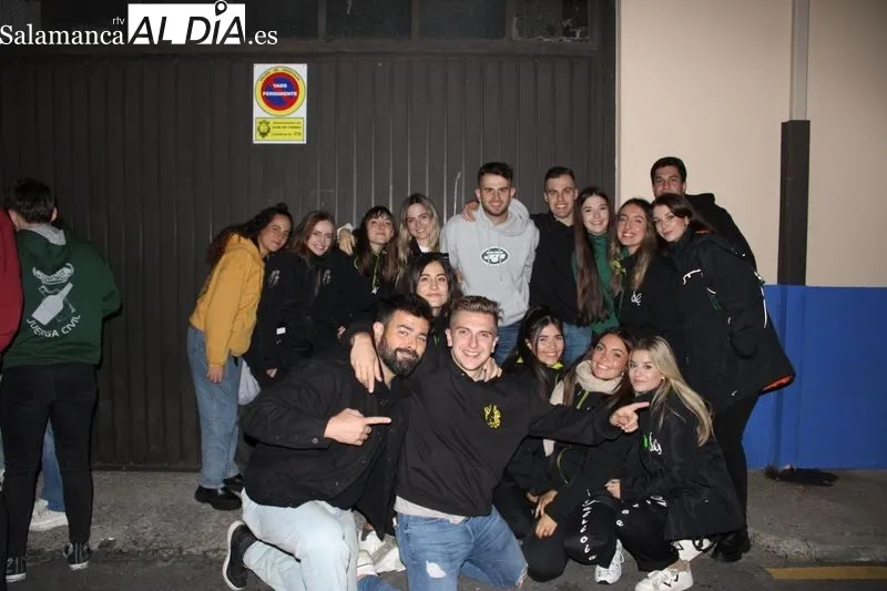 Foto 10 - Mucha m&uacute;sica y diversi&oacute;n en el 'Preencierro' de la Curva Sur
