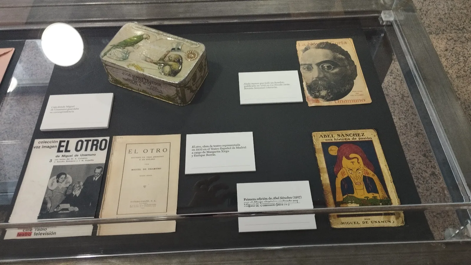 Inauguración de la exposición ‘Bajo pluma de mujer. La correspondencia femenina de Unamuno' en el Museo de Grabado de Santa Marta.