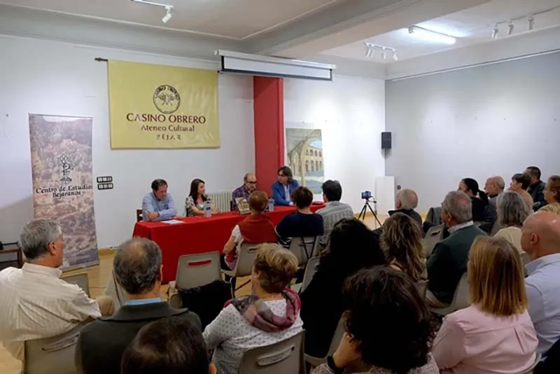Foto 2 - &ldquo;Pinceladas de Historia bejarana&rdquo;: La mezcla ideal para imbuirse del pasado local
