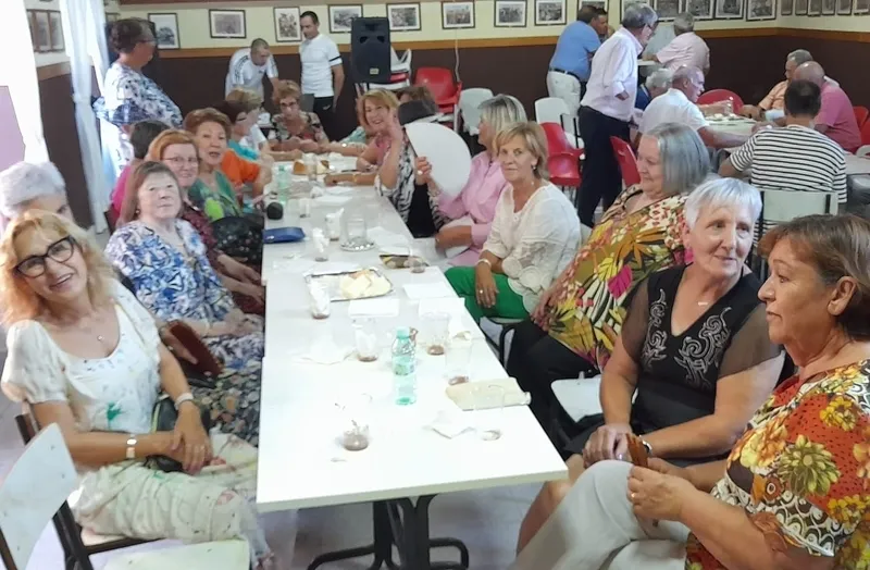 Cipérez celebró la fiesta de las Madrinas con actos religiosos y la subasta de roscas 