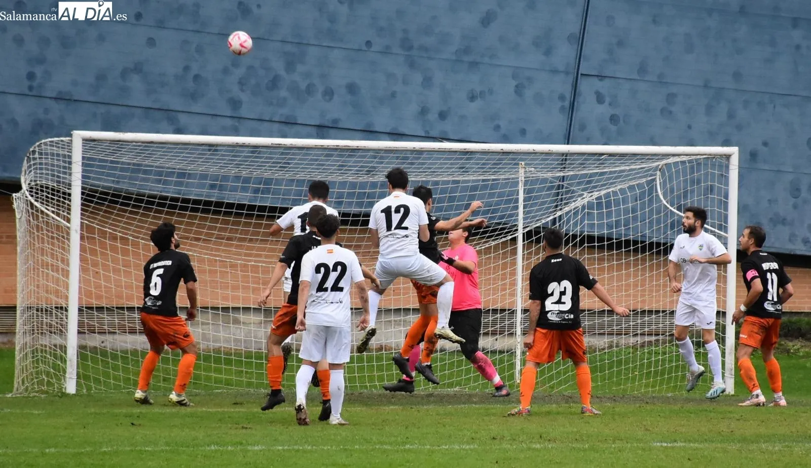 Foto 10 - El Aficionado del Alba de Tormes cae en un duelo igualado en Ciudad Rodrigo (3-1)