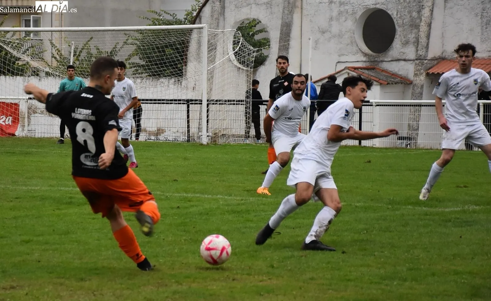Foto 5 - El Aficionado del Alba de Tormes cae en un duelo igualado en Ciudad Rodrigo (3-1)
