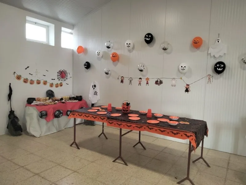 Foto 3 - Los ni&ntilde;os de Cerralbo se adelantan a la celebraci&oacute;n de Haloween