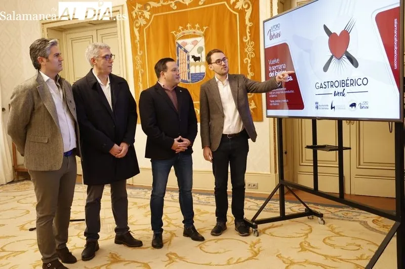 Presentación en el Ayuntamiento de las actividades de calle del IV Foro del Ibérico y la Gastroibérico Week. Foto de David Sañudo
