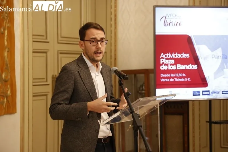 Presentación en el Ayuntamiento de las actividades de calle del IV Foro del Ibérico y la Gastroibérico Week. Foto de David Sañudo