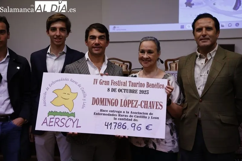 Presentación en el Casino de Salamanca de las cuentas del IV Festival Solidario Domingo-López -Chaves, a favor de AERSCYL. Foto de David Sañudo