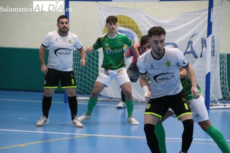 Foto 8 - Sufrida e importante victoria del Piensos Dur&aacute;n Albense ante el Deporcyl Guardo (6-5)