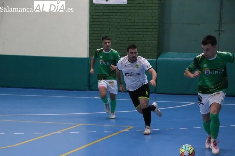 Foto 6 - Sufrida e importante victoria del Piensos Dur&aacute;n Albense ante el Deporcyl Guardo (6-5)