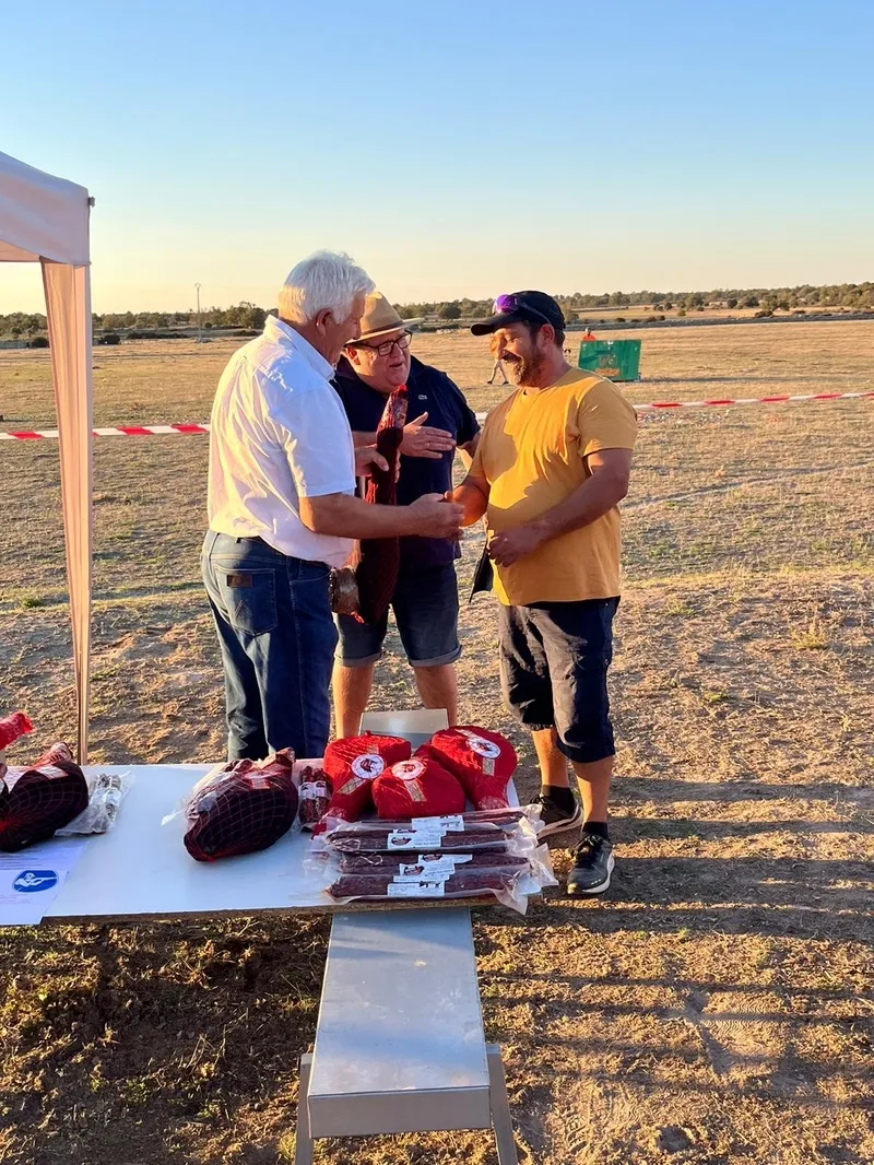 Por segundo año consecutivo, Dámaso Franco se proclama ganador de la tirada al plato en Villar de Peralonso