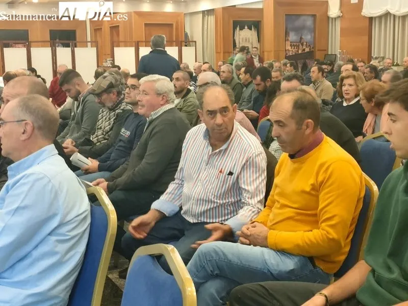 Jornada sobre ‘Enfermedad  Hemorrágica Epizoótica y PAC’ organizada por ASAJA Salamanca