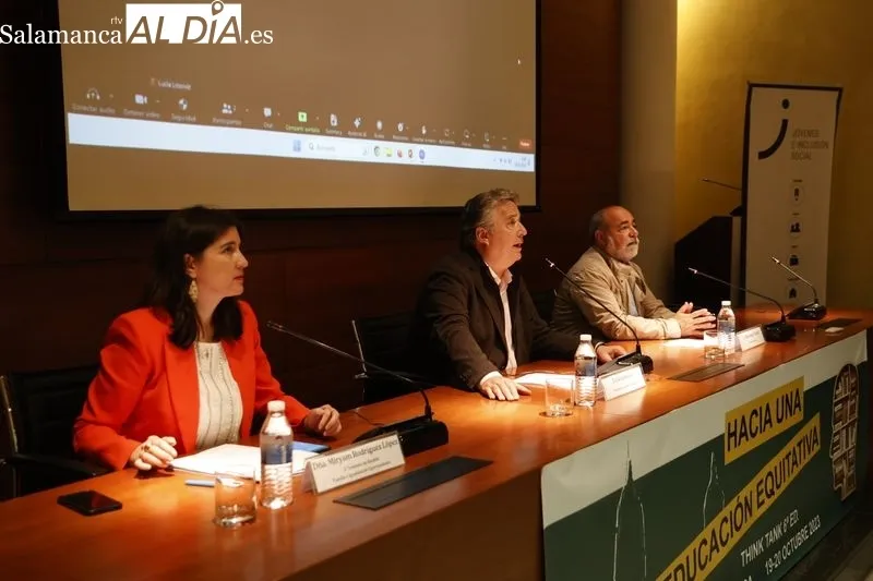 Inauguración de la sexta edición de ‘Think tank. Hacia una educación equitativa’, en la Cámara de Comercio de Salamanca. Foto de David Sañudo
