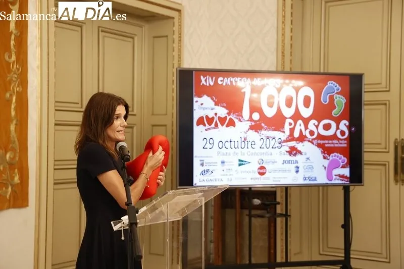  Presentación en el Ayuntamiento de la XIV Carrera de los Mil Pasos. Foto de David Sañudo