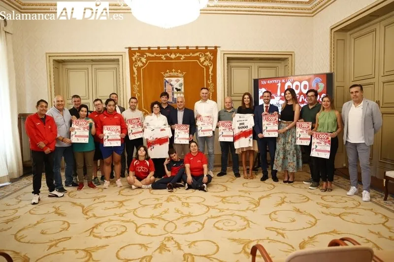  Presentación en el Ayuntamiento de la XIV Carrera de los Mil Pasos. Foto de David Sañudo