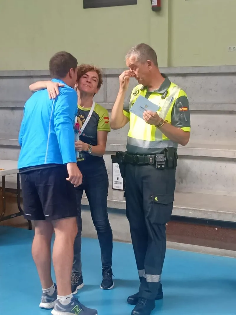 Foto 17 - Miguel Gallego y Mar&iacute;a G&oacute;mez ganan la carrera solidaria de la Guardia Civil de Salamanca 