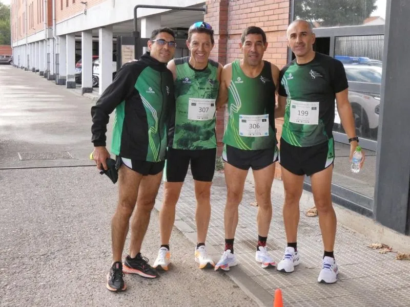 Foto 16 - Miguel Gallego y Mar&iacute;a G&oacute;mez ganan la carrera solidaria de la Guardia Civil de Salamanca 