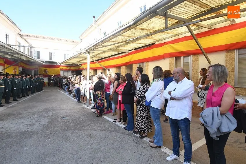 Foto 2 - Impuestas dos condecoraciones en la &uacute;ltima celebraci&oacute;n presidida por el actual Jefe en Ciudad Rodrigo