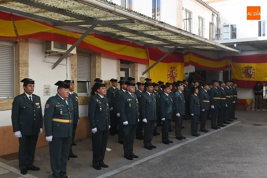Foto 4 - Impuestas dos condecoraciones en la &uacute;ltima celebraci&oacute;n presidida por el actual Jefe en Ciudad Rodrigo