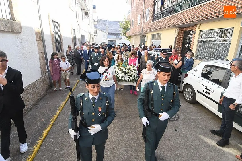 Foto 4 - Creciente asistencia a la solemne conmemoraci&oacute;n en Mir&oacute;briga de la patrona de la Benem&eacute;rita