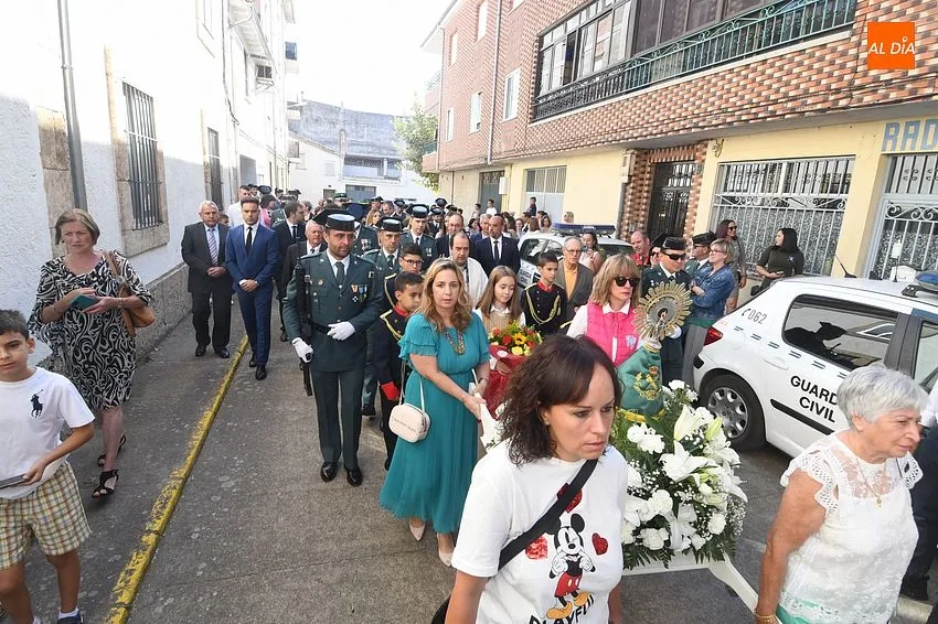 Foto 6 - Creciente asistencia a la solemne conmemoraci&oacute;n en Mir&oacute;briga de la patrona de la Benem&eacute;rita