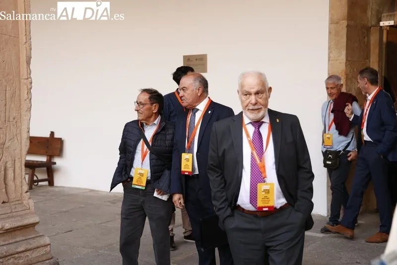 Inauguración del II Congreso Internacional de Casas Regionales de Castilla y León, en el Colegio Arzobispo Fonseca. Foto de David Sañudo