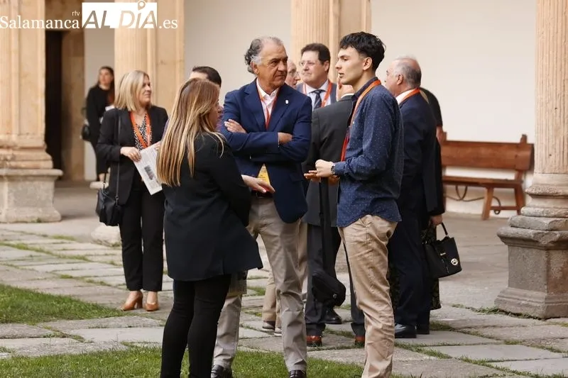 Inauguración del II Congreso Internacional de Casas Regionales de Castilla y León, en el Colegio Arzobispo Fonseca. Foto de David Sañudo