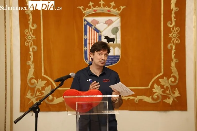  Presentación en el Ayuntamiento de la XIV Carrera de los Mil Pasos. Foto de David Sañudo