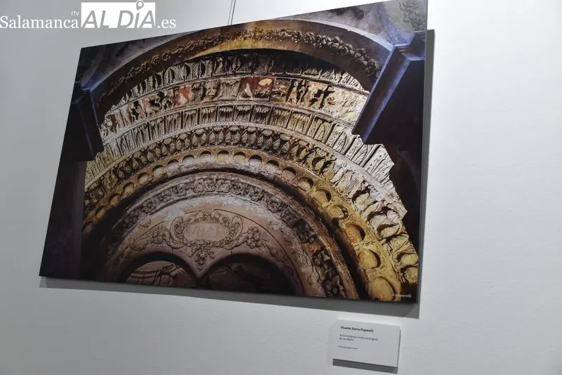 Exposición fotográfica 'Salamanca Oculta', de Vicente Sierra Puparelli, en el Casino de Salamanca. Foto de Vanesa Martins
