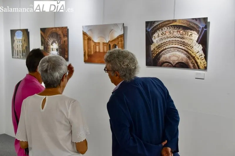Exposición fotográfica 'Salamanca Oculta', de Vicente Sierra Puparelli, en el Casino de Salamanca. Foto de Vanesa Martins
