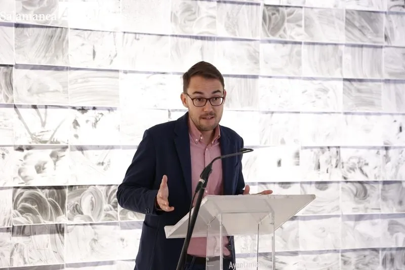 Inauguración de la exposición 'Blanco España' en el DA2. Foto de David Sañudo