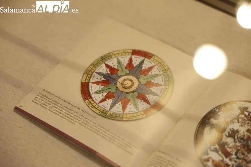 Inauguración de la muestra 'La astronomía en tiempos de Zacut', en la Sala de la Columna del Edificio Histórico de la Universidad de Salamanca (USAL). Foto de David Sañudo